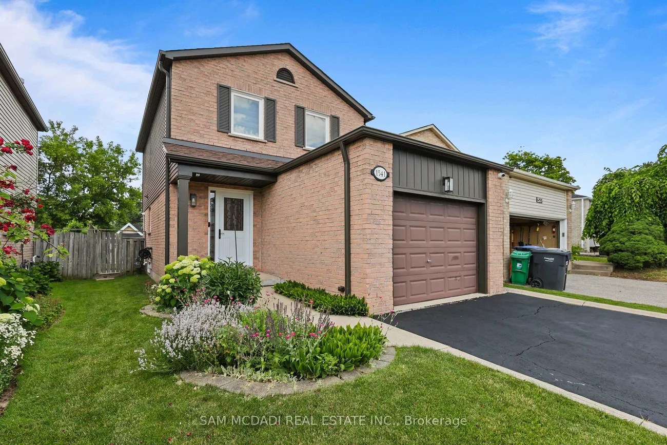 1541, Cuthbert, East Credit, Mississauga
