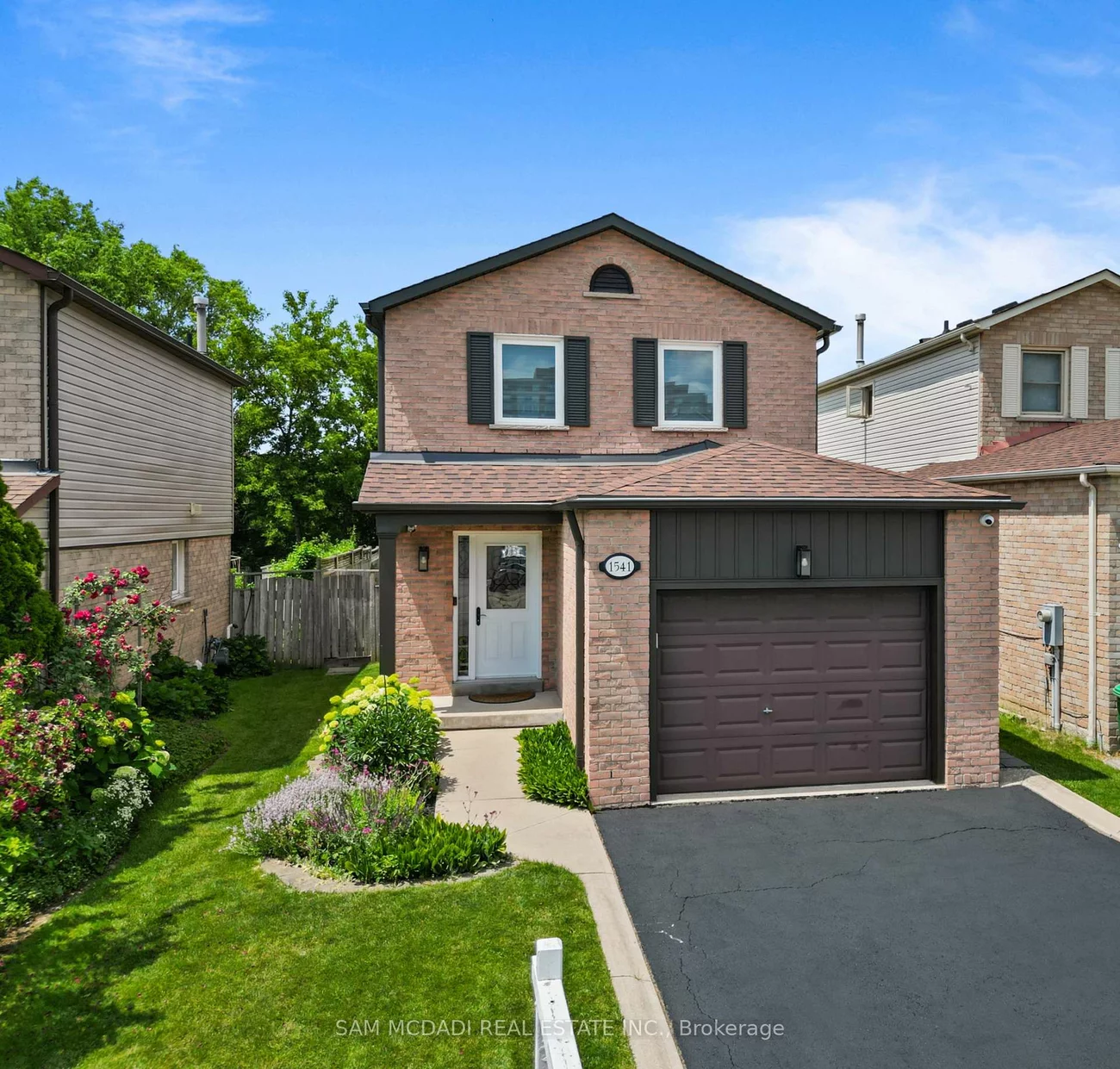 1541, Cuthbert, East Credit, Mississauga