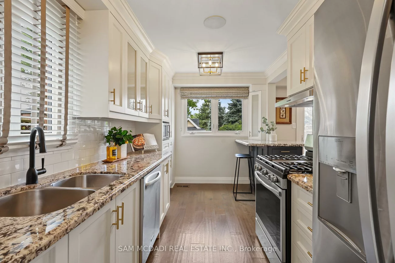 1541, Cuthbert, East Credit, Mississauga