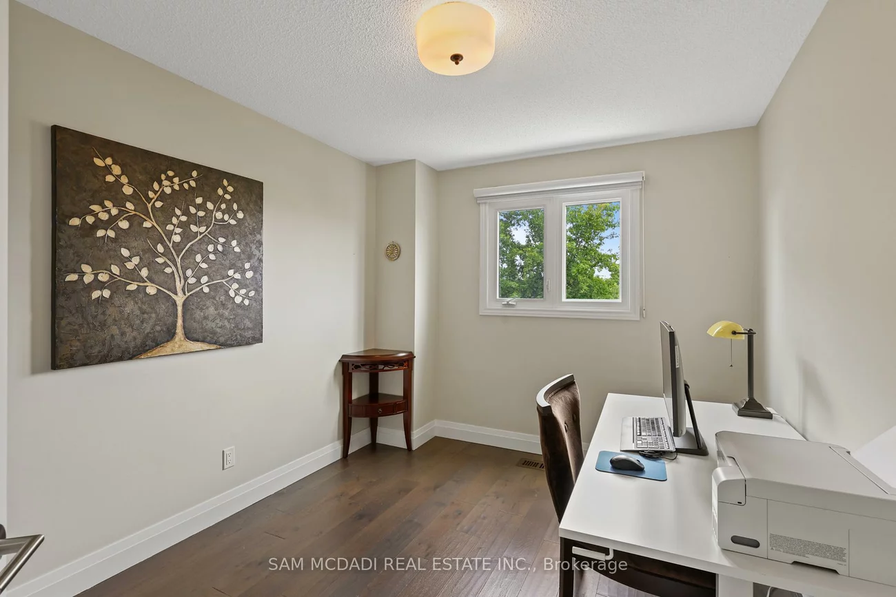 1541, Cuthbert, East Credit, Mississauga