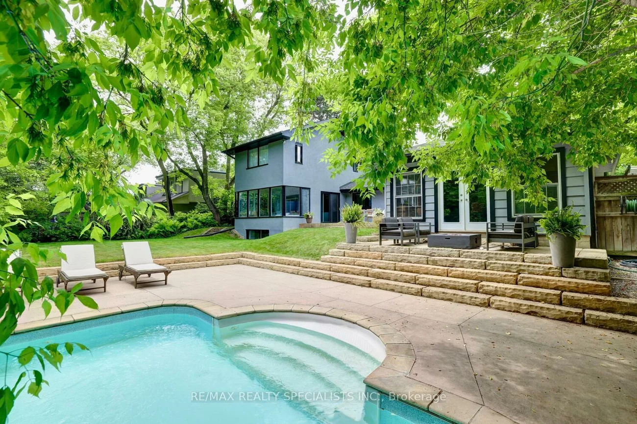 821, Parkland, Clarkson, Mississauga