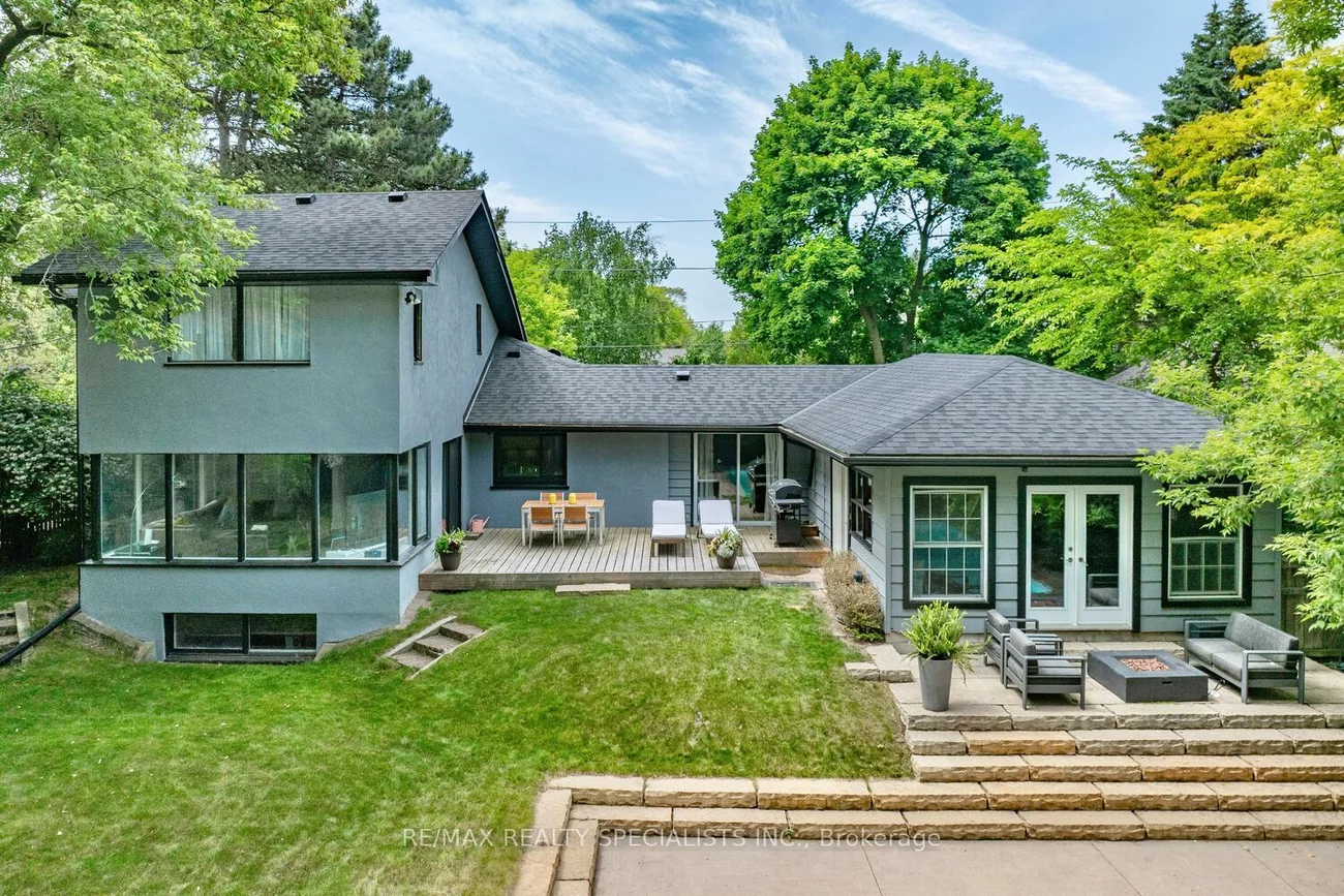 821, Parkland, Clarkson, Mississauga