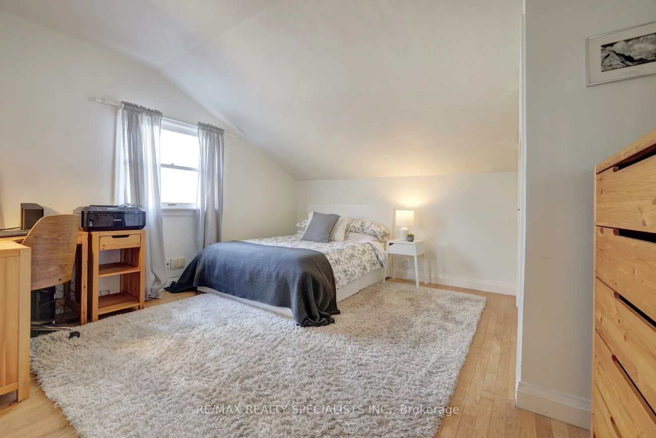 821, Parkland, Clarkson, Mississauga