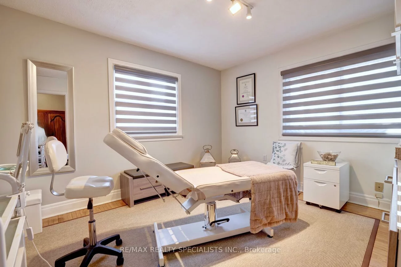 821, Parkland, Clarkson, Mississauga