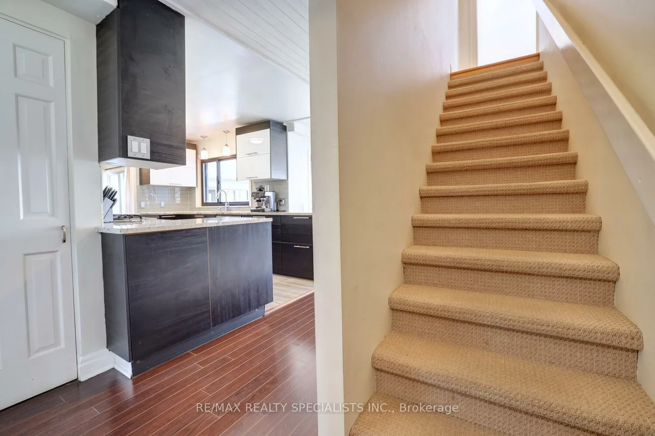 821, Parkland, Clarkson, Mississauga