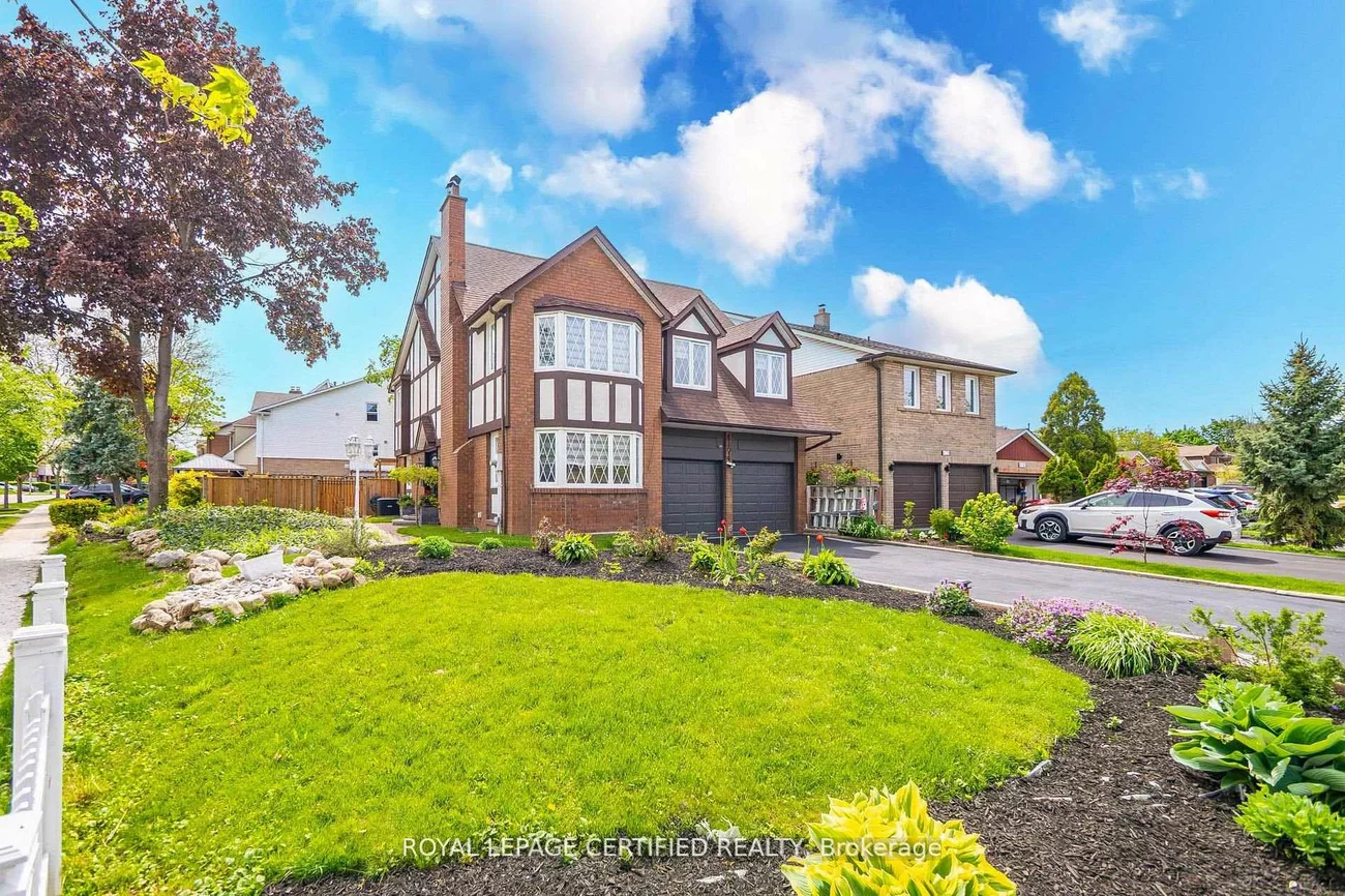 4174, Trellis, Erin Mills, Mississauga