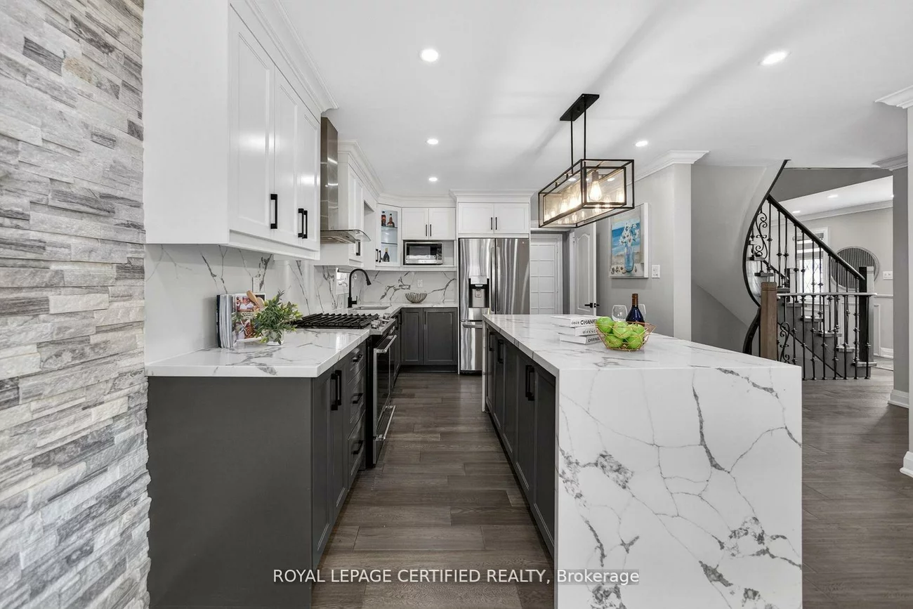 4174, Trellis, Erin Mills, Mississauga