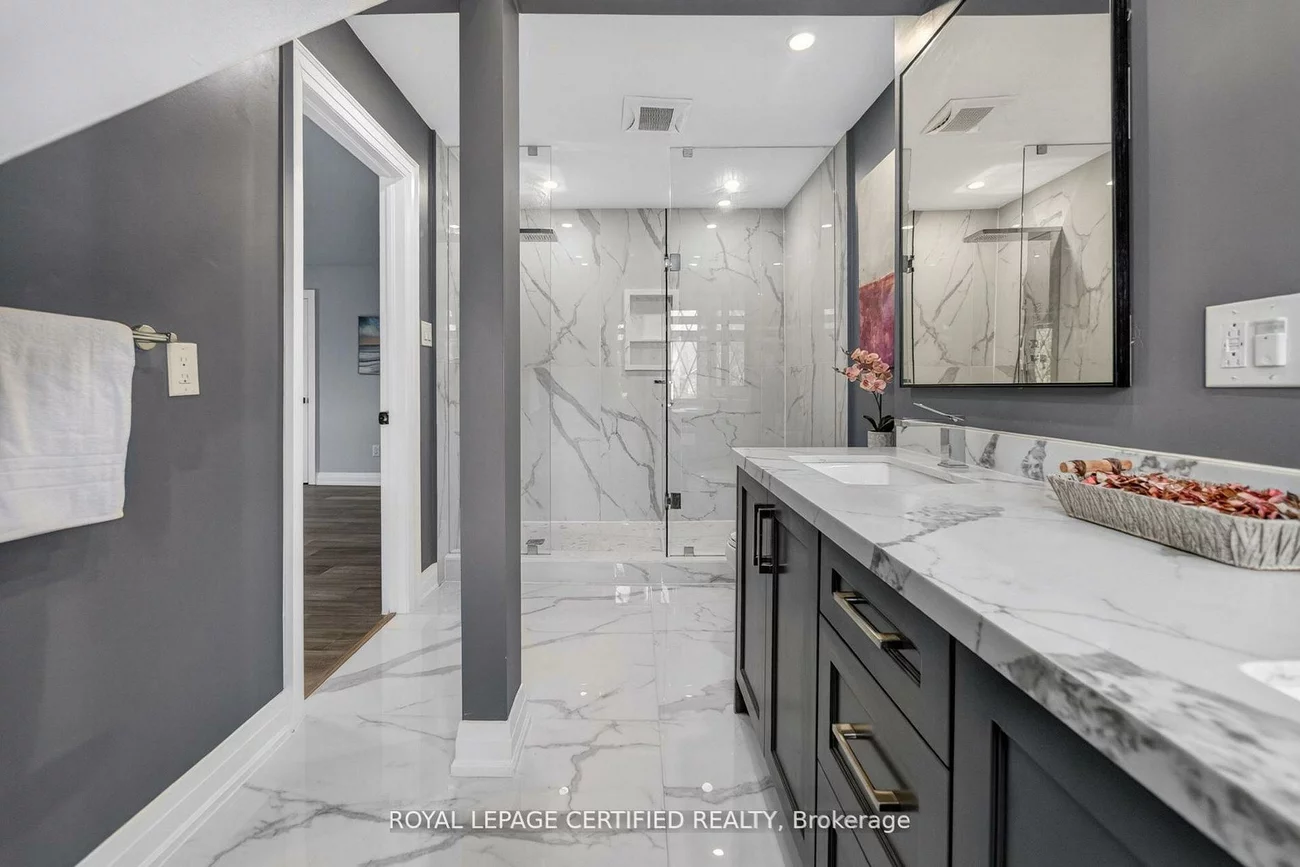 4174, Trellis, Erin Mills, Mississauga
