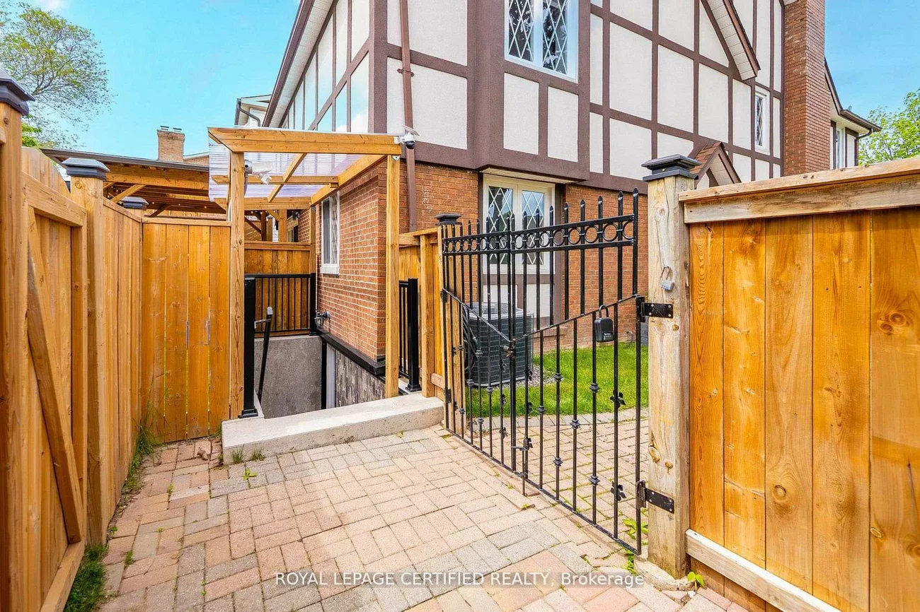 4174, Trellis, Erin Mills, Mississauga