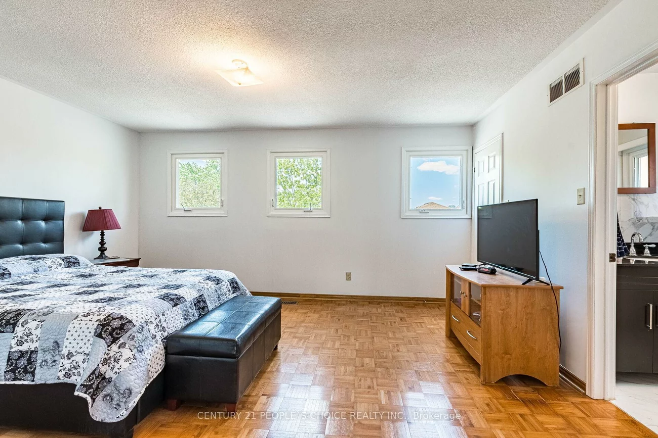 4844, Owl, Hurontario, Mississauga