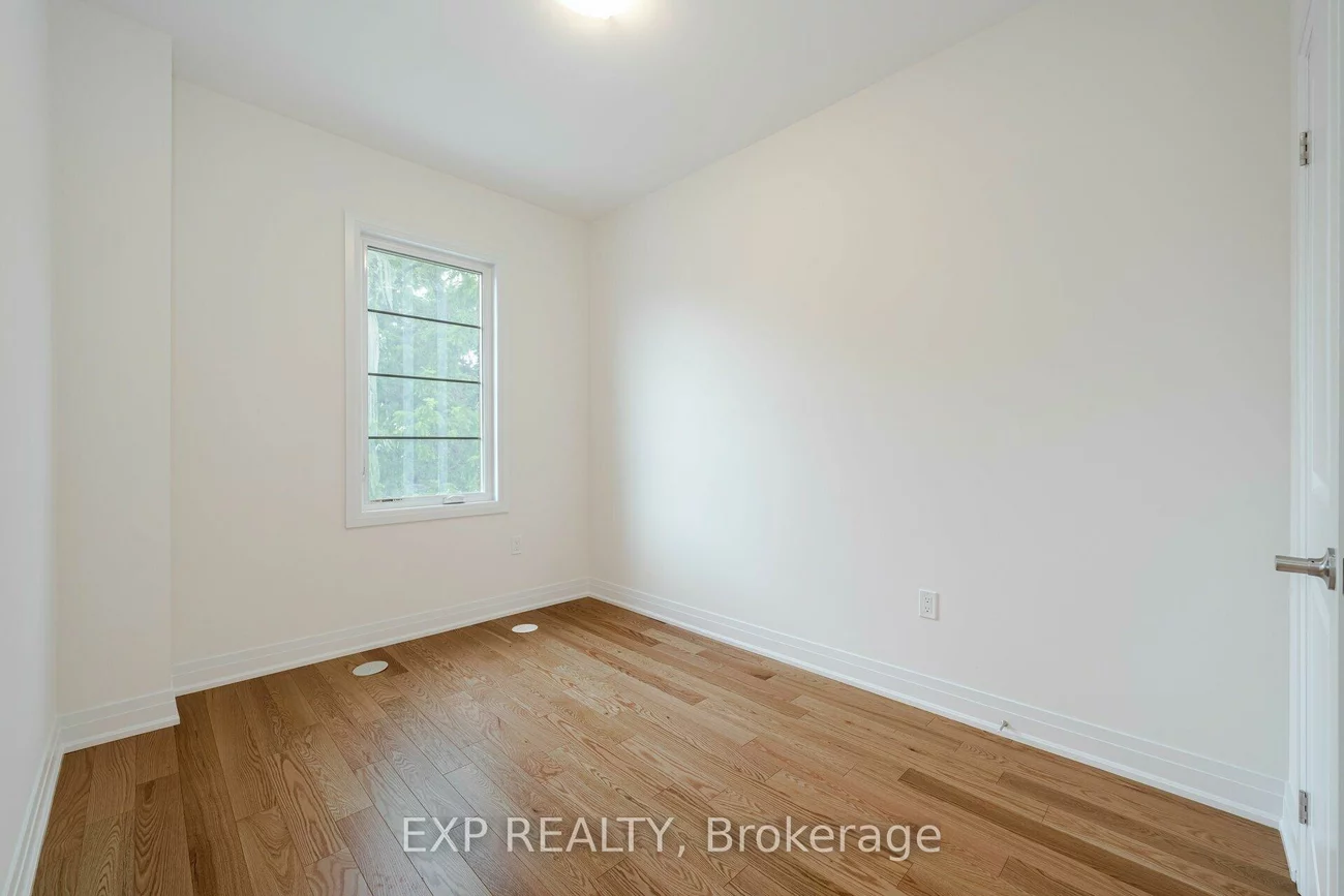 209, Wyndham, Streetsville, Mississauga