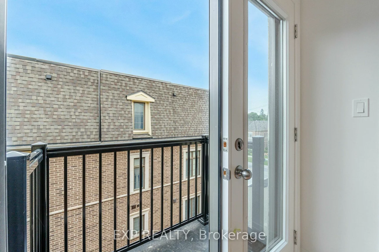 209, Wyndham, Streetsville, Mississauga