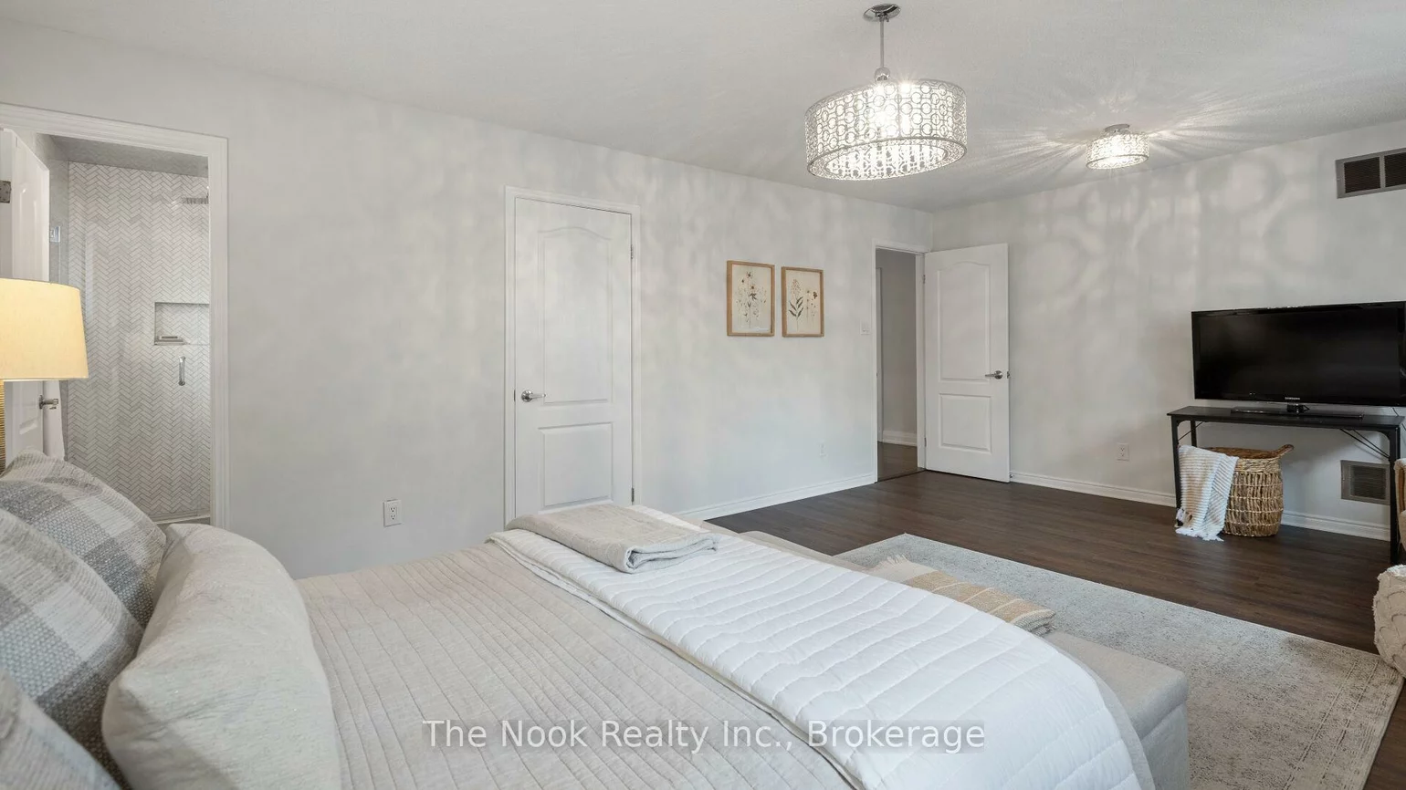 938, Wetherby, Rathwood, Mississauga