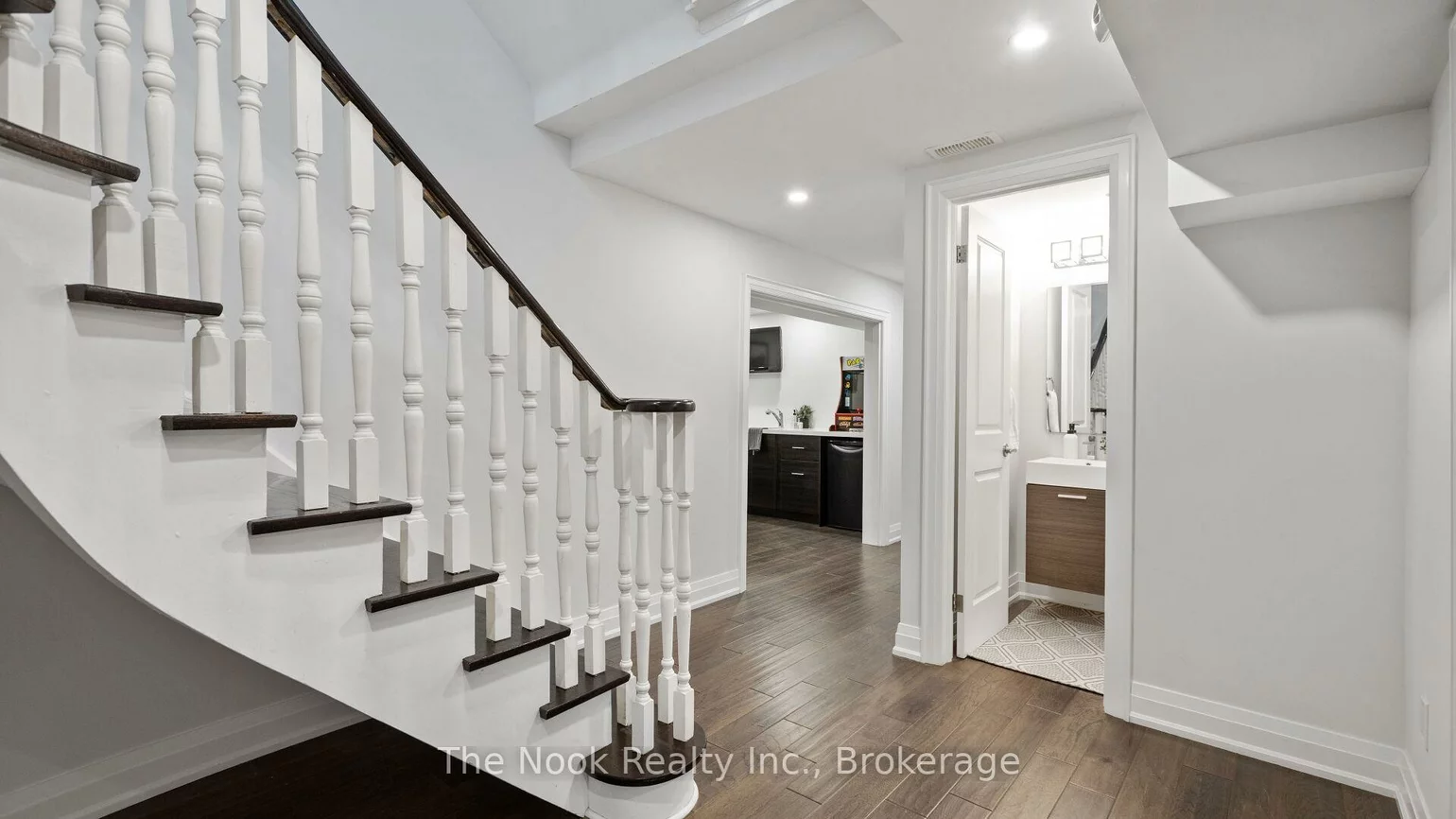 938, Wetherby, Rathwood, Mississauga