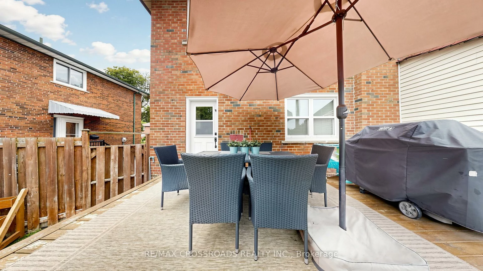 2274, Wiseman, Clarkson, Mississauga