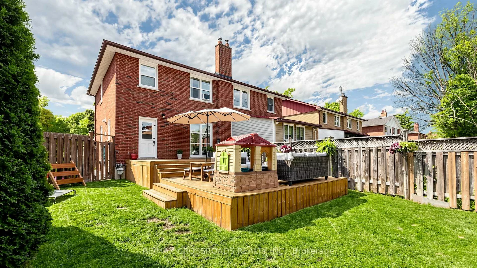 2274, Wiseman, Clarkson, Mississauga