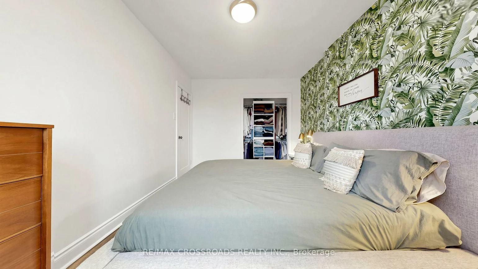 2274, Wiseman, Clarkson, Mississauga