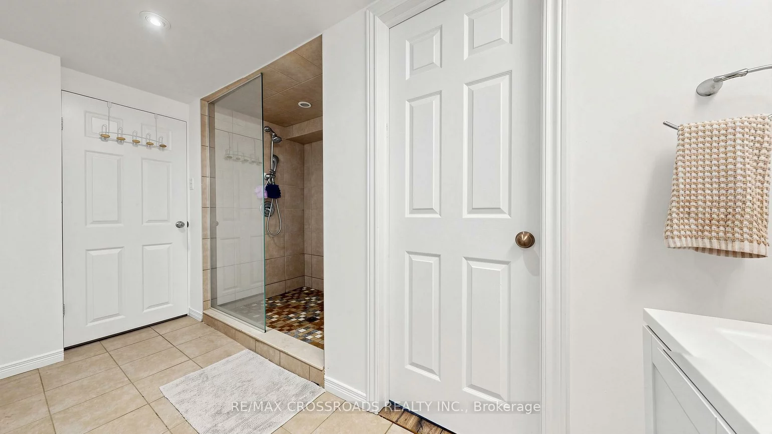 2274, Wiseman, Clarkson, Mississauga