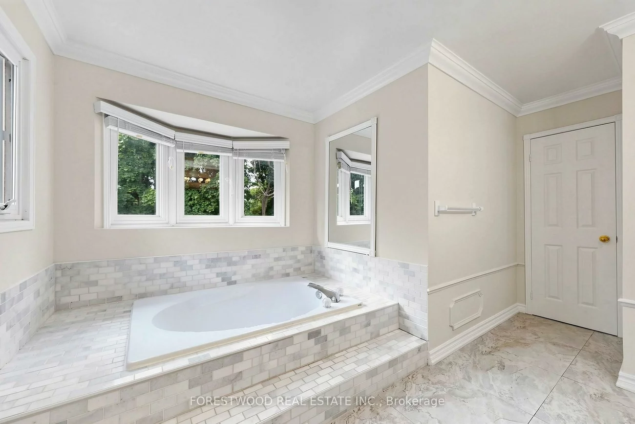 4616, Inverness, East Credit, Mississauga