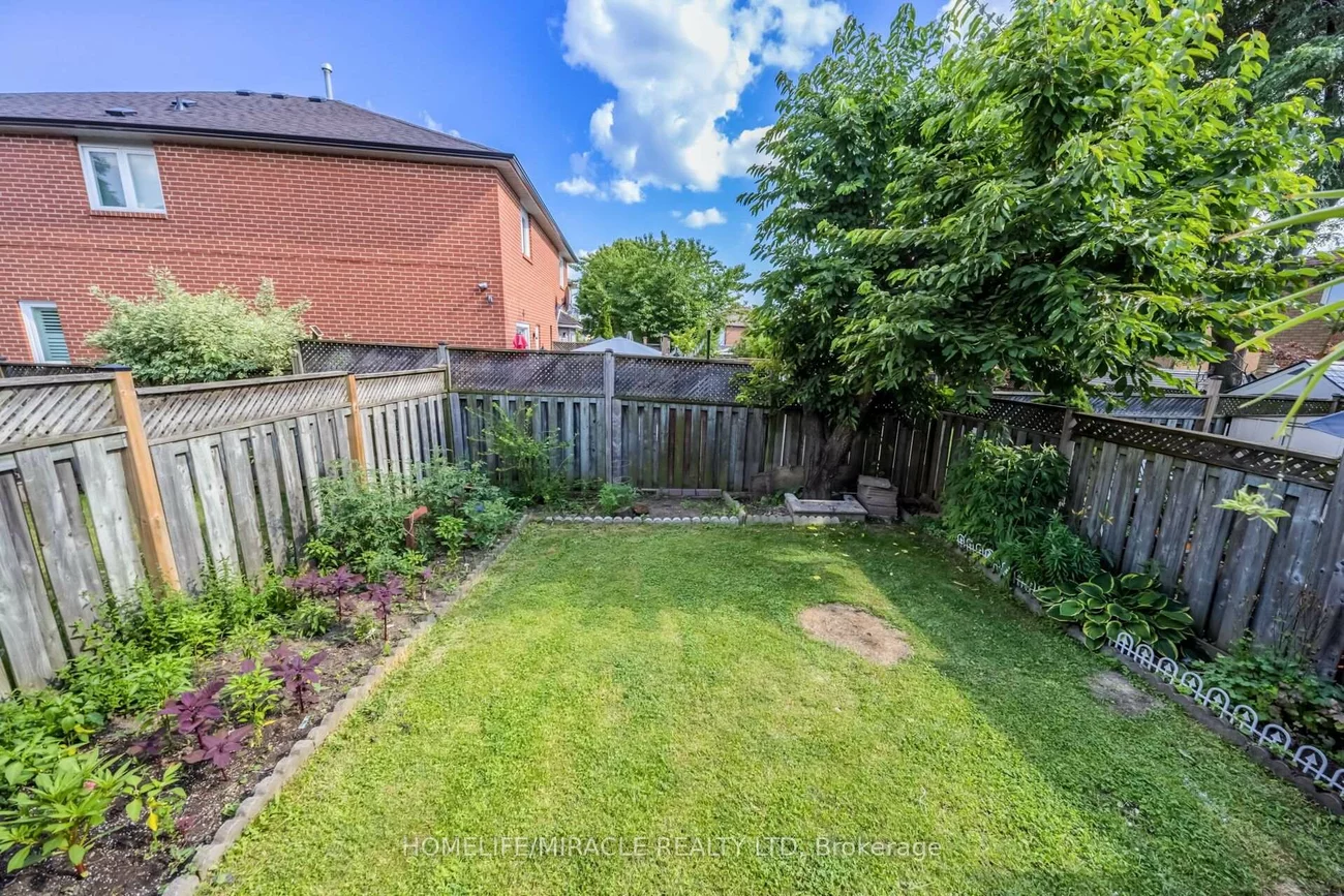5591, Whistler, Hurontario, Mississauga