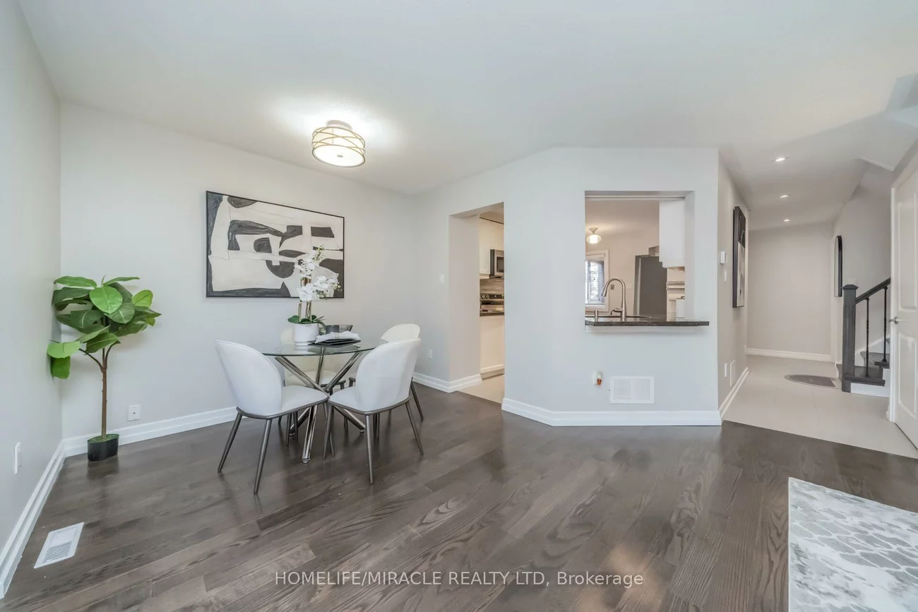 5591, Whistler, Hurontario, Mississauga