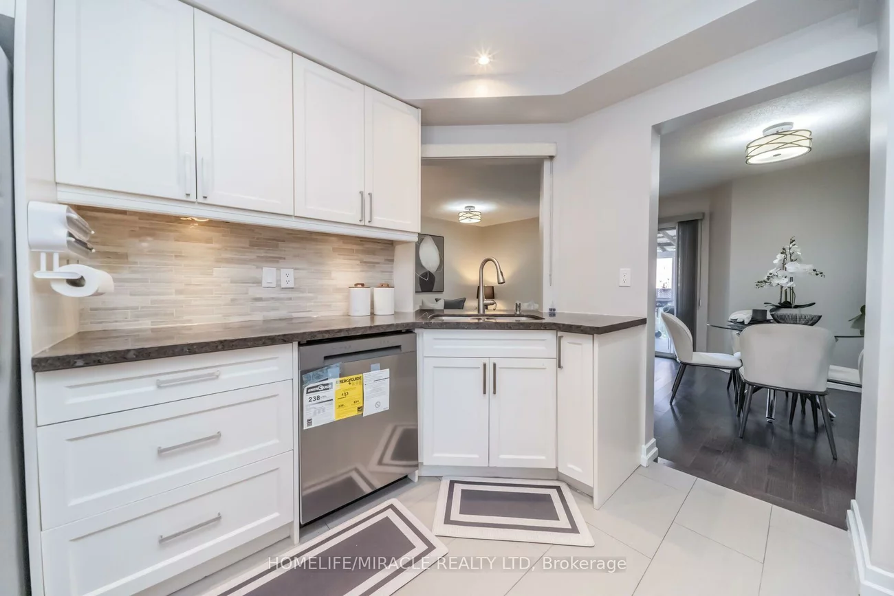 5591, Whistler, Hurontario, Mississauga