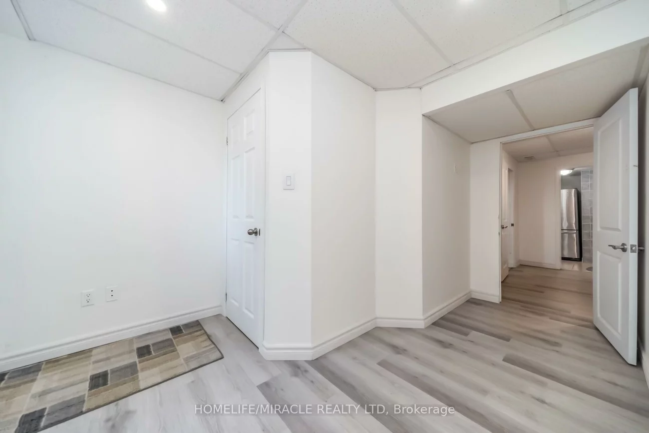 5591, Whistler, Hurontario, Mississauga