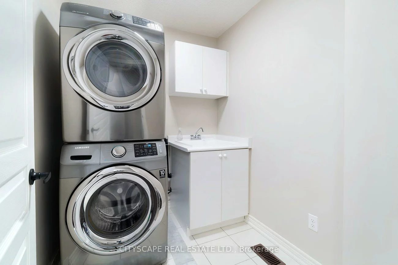 5608, Ethan, Churchill Meadows, Mississauga