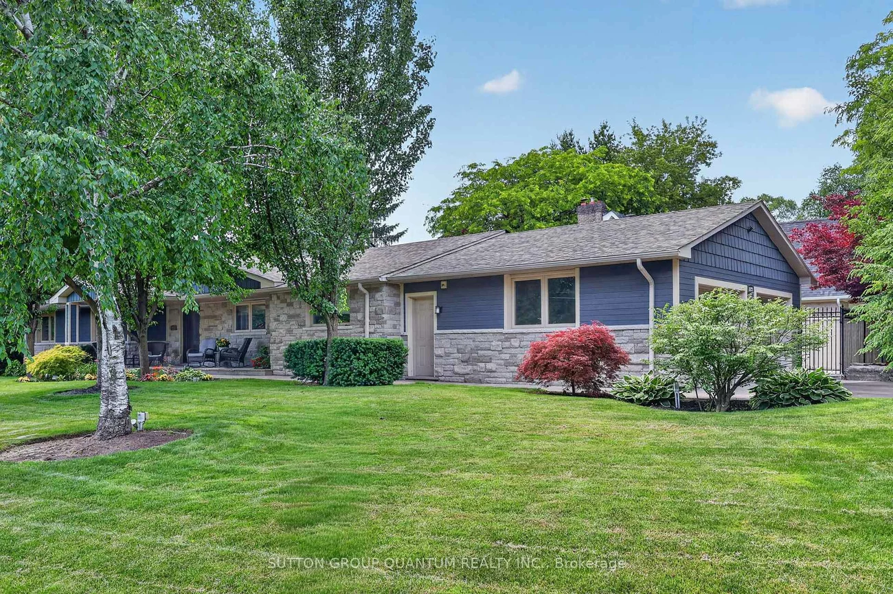 2233, Oneida, Erindale, Mississauga