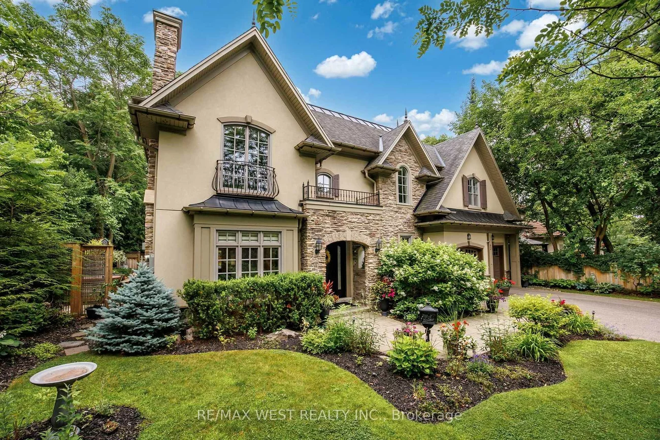 92, Pinetree, Mineola, Mississauga