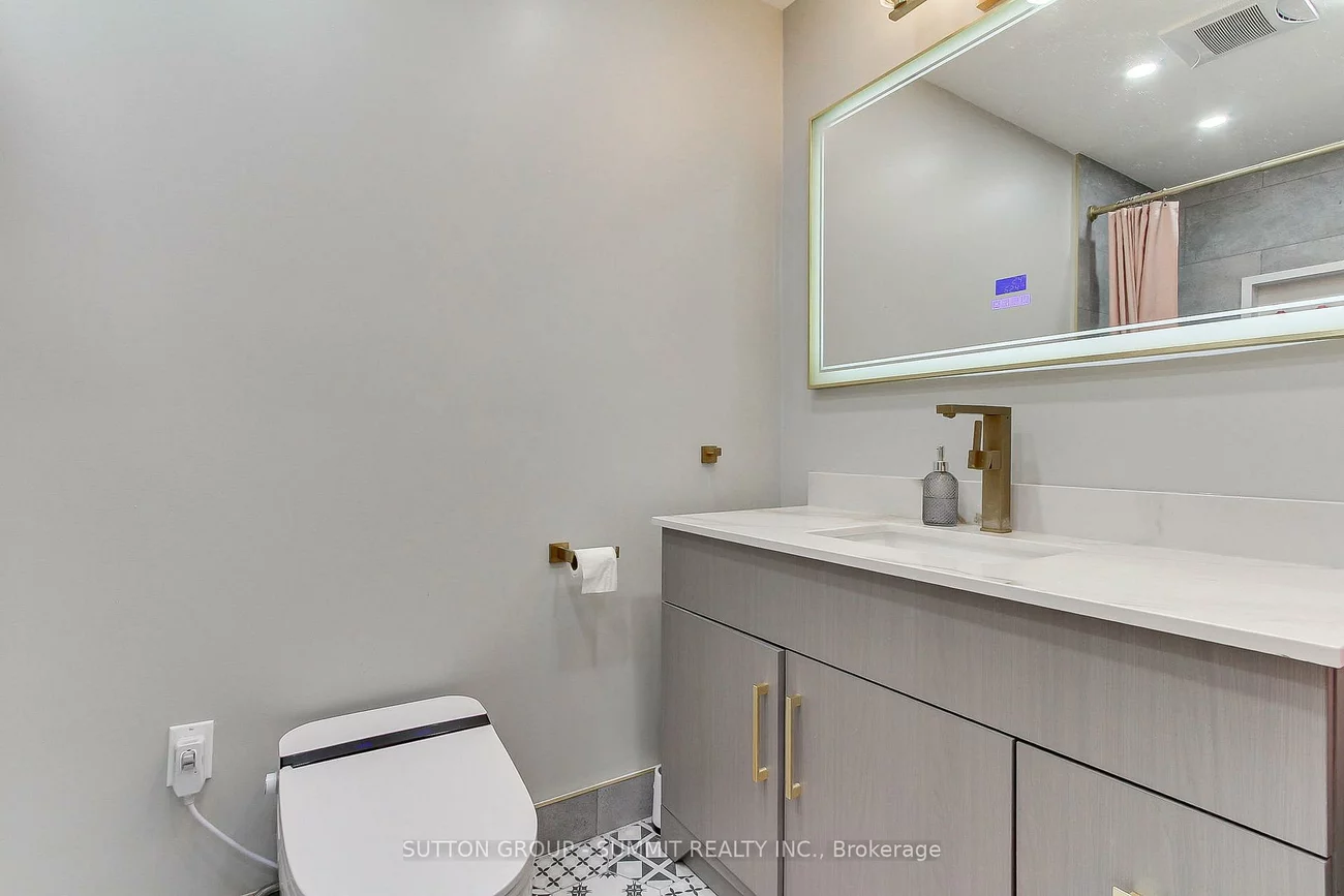 7641, ANAKA, Malton, Mississauga