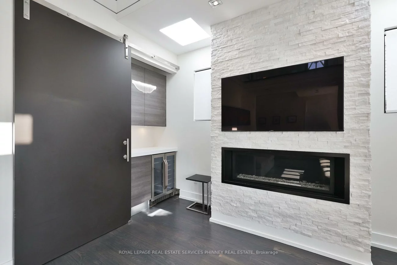 647, Montbeck, Lakeview, Mississauga