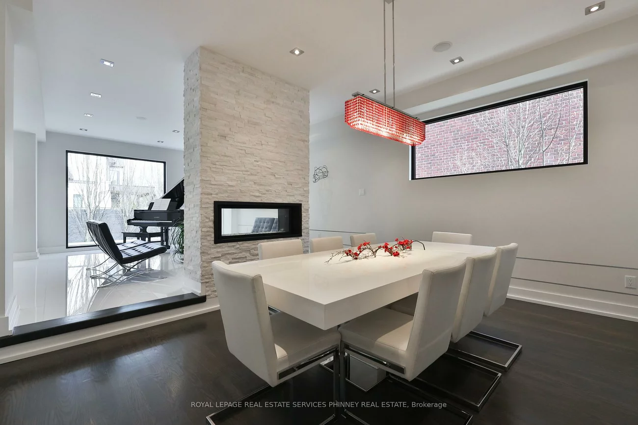 647, Montbeck, Lakeview, Mississauga