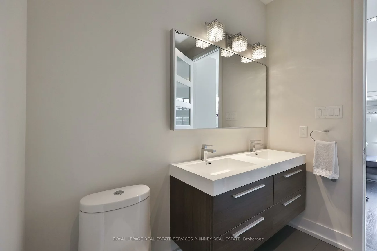 647, Montbeck, Lakeview, Mississauga
