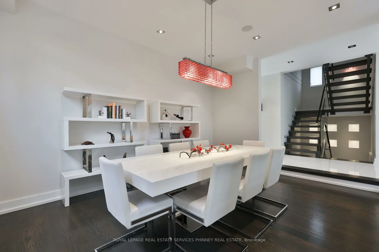 647, Montbeck, Lakeview, Mississauga