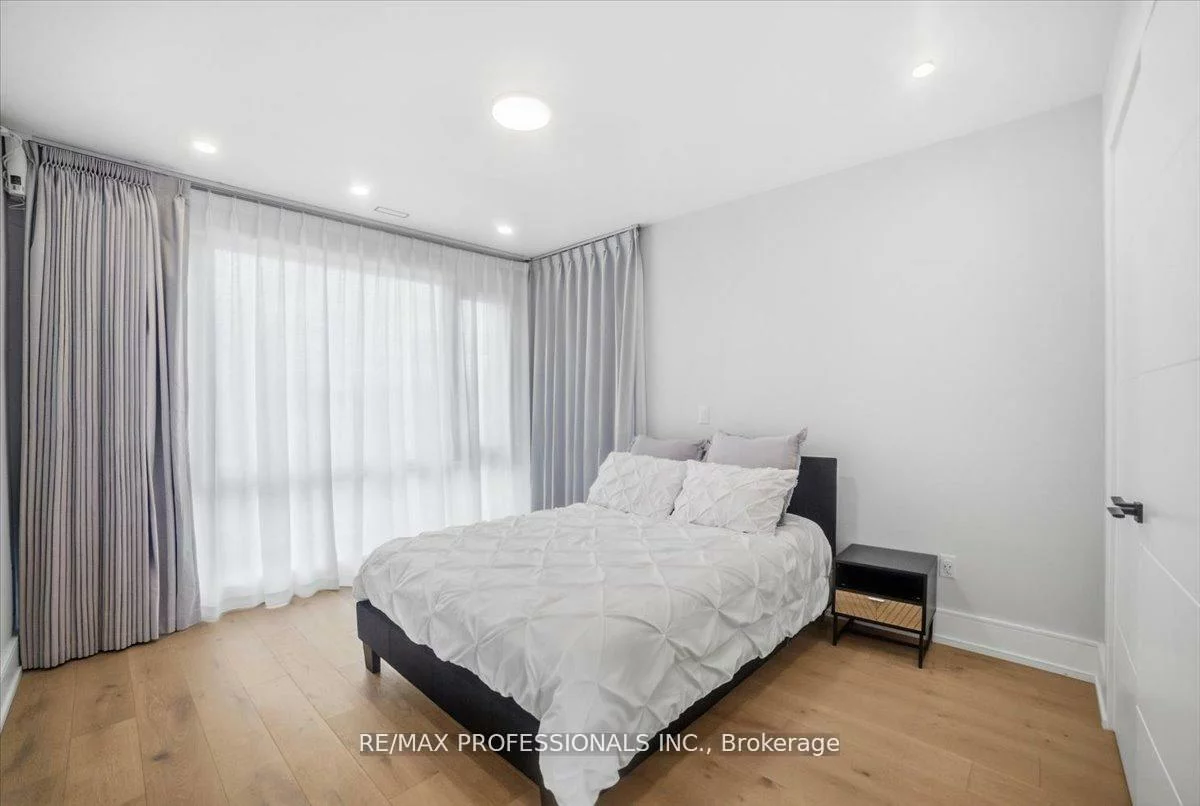 2206, UTLEY, Clarkson, Mississauga