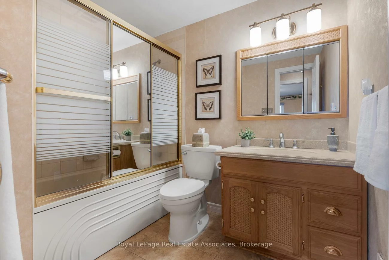 572, Tedwyn, Cooksville, Mississauga
