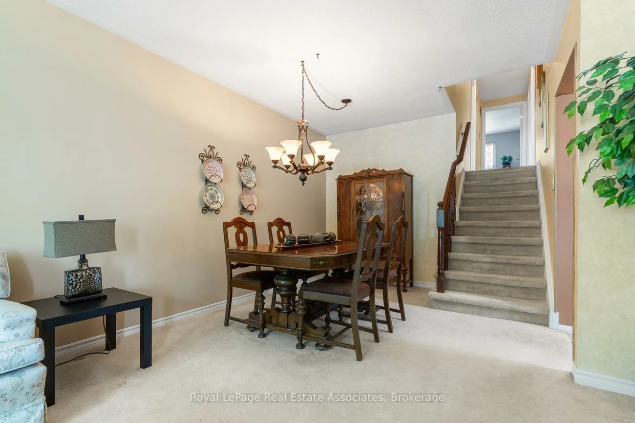 572, Tedwyn, Cooksville, Mississauga