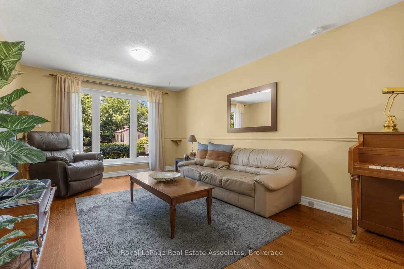 572, Tedwyn, Cooksville, Mississauga