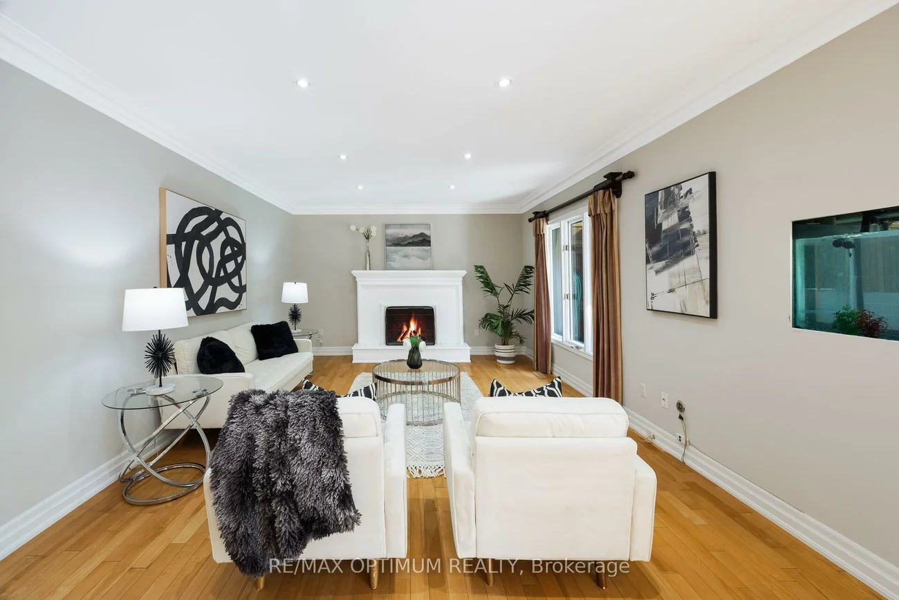 5859, Riverside, East Credit, Mississauga