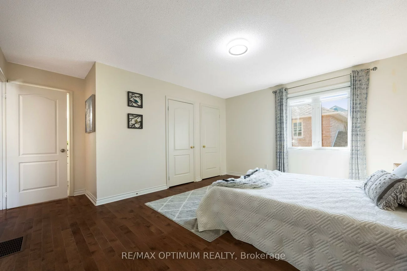 5859, Riverside, East Credit, Mississauga