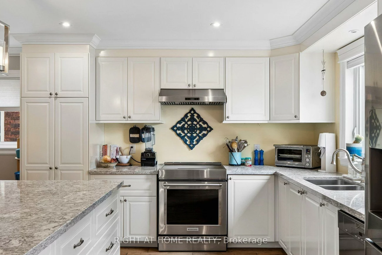 3525, Bertrand, Erin Mills, Mississauga