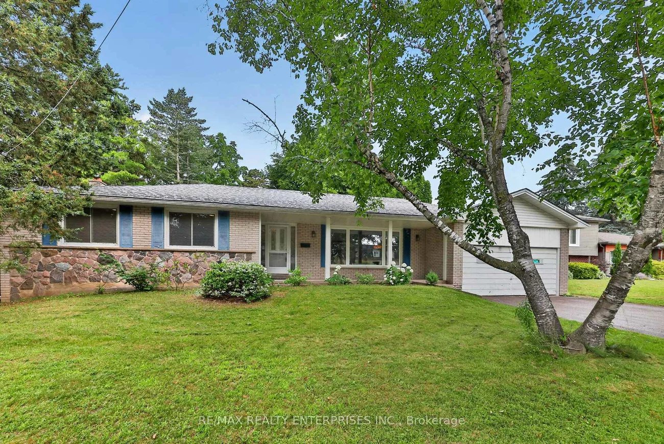 975, Cresthampton, Lorne Park, Mississauga