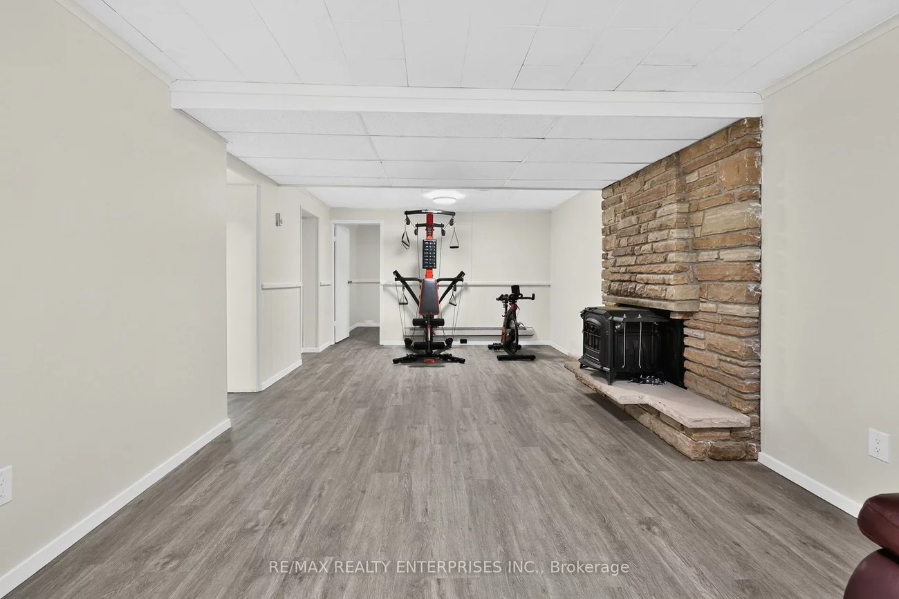 975, Cresthampton, Lorne Park, Mississauga