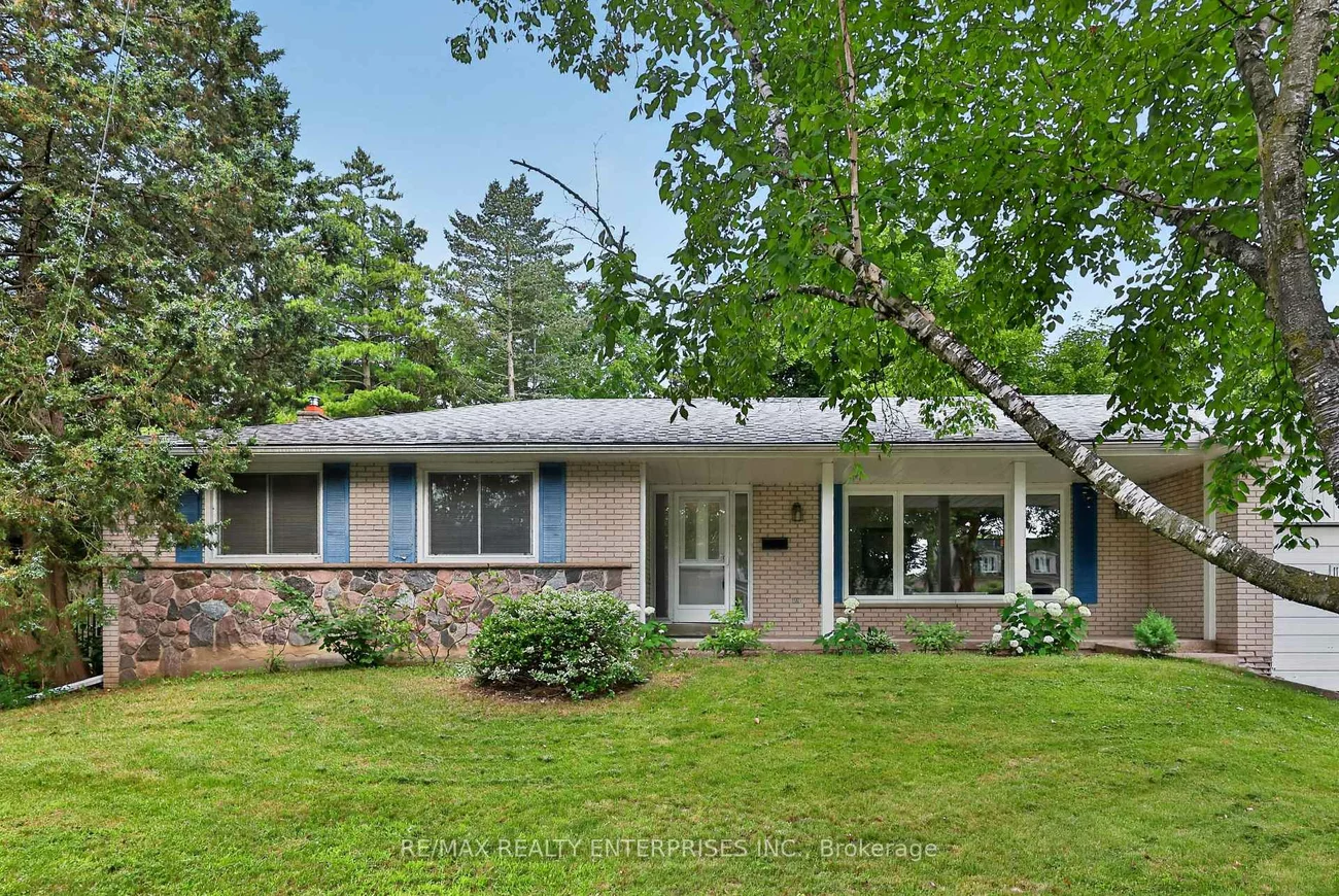 975, Cresthampton, Lorne Park, Mississauga