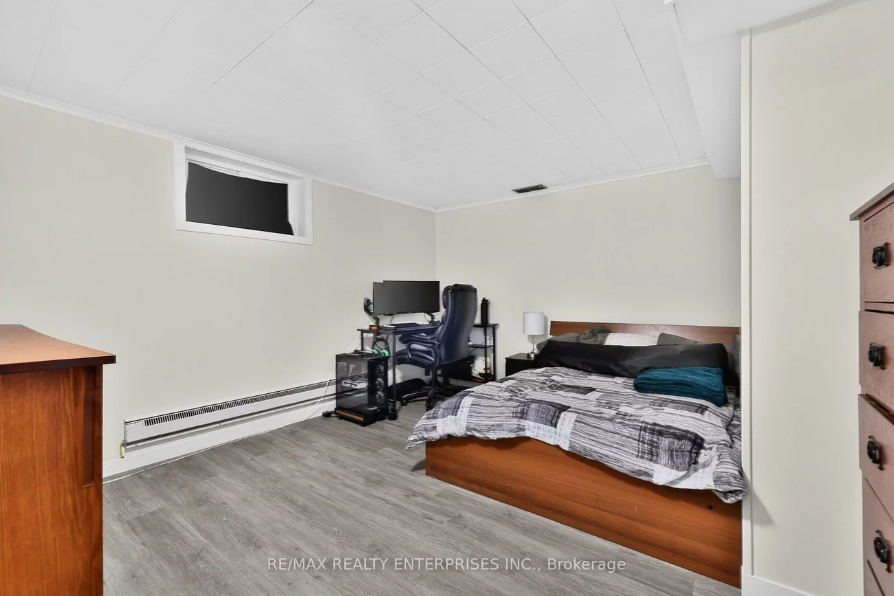 975, Cresthampton, Lorne Park, Mississauga