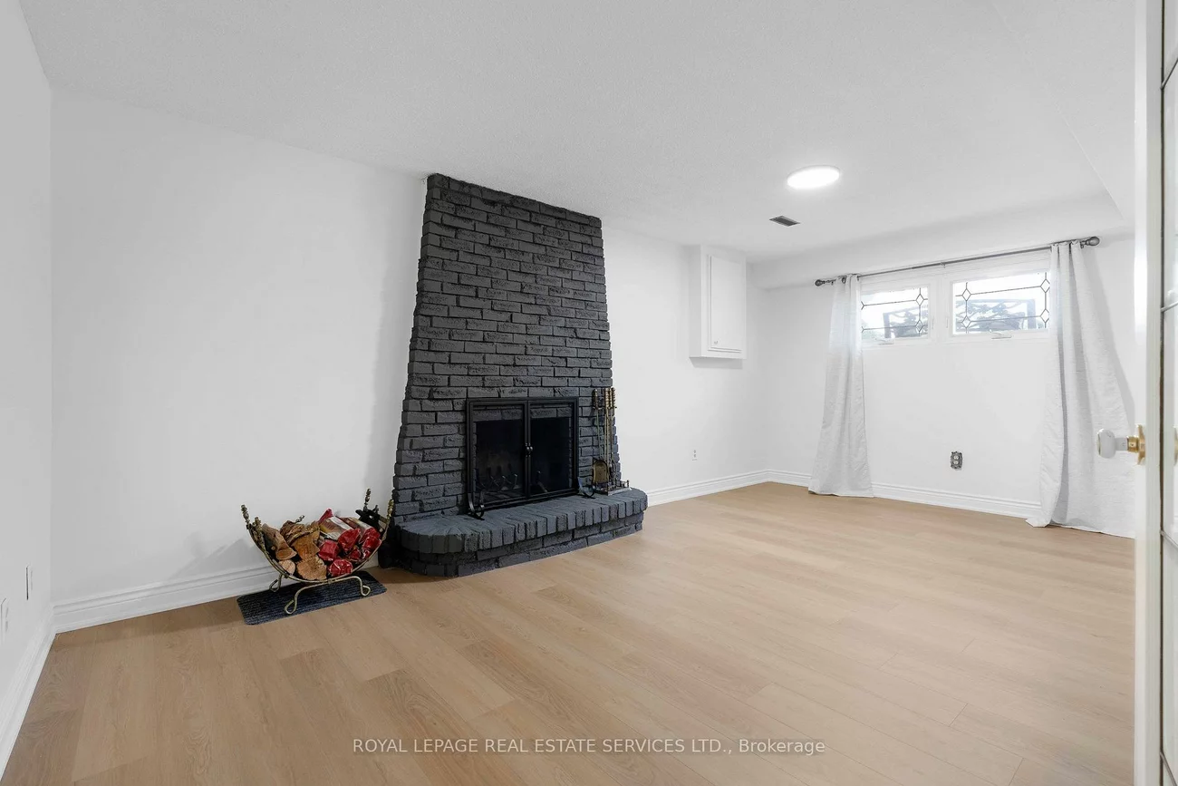 3192, Windwood, Meadowvale, Mississauga