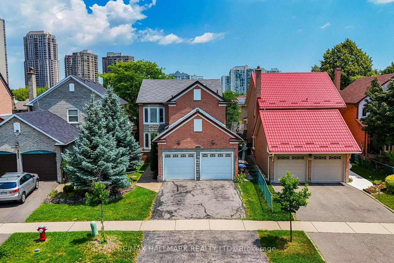 329, Kingsbridge Garden, Hurontario, Mississauga