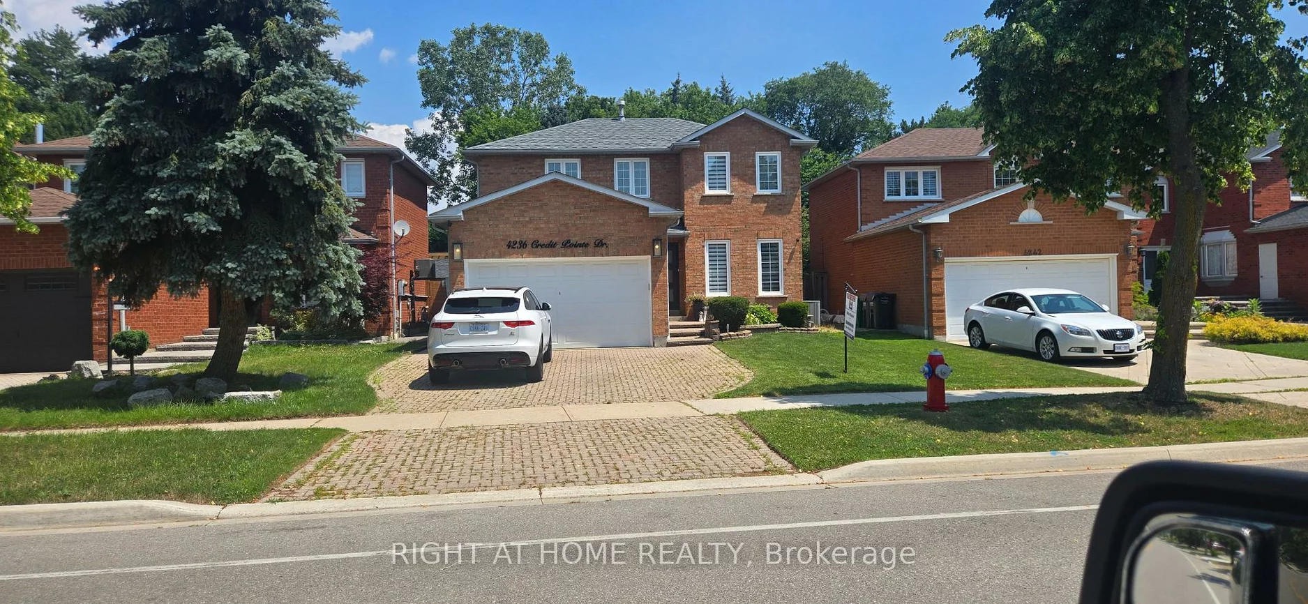 4236, Credit Pointe, East Credit, Mississauga