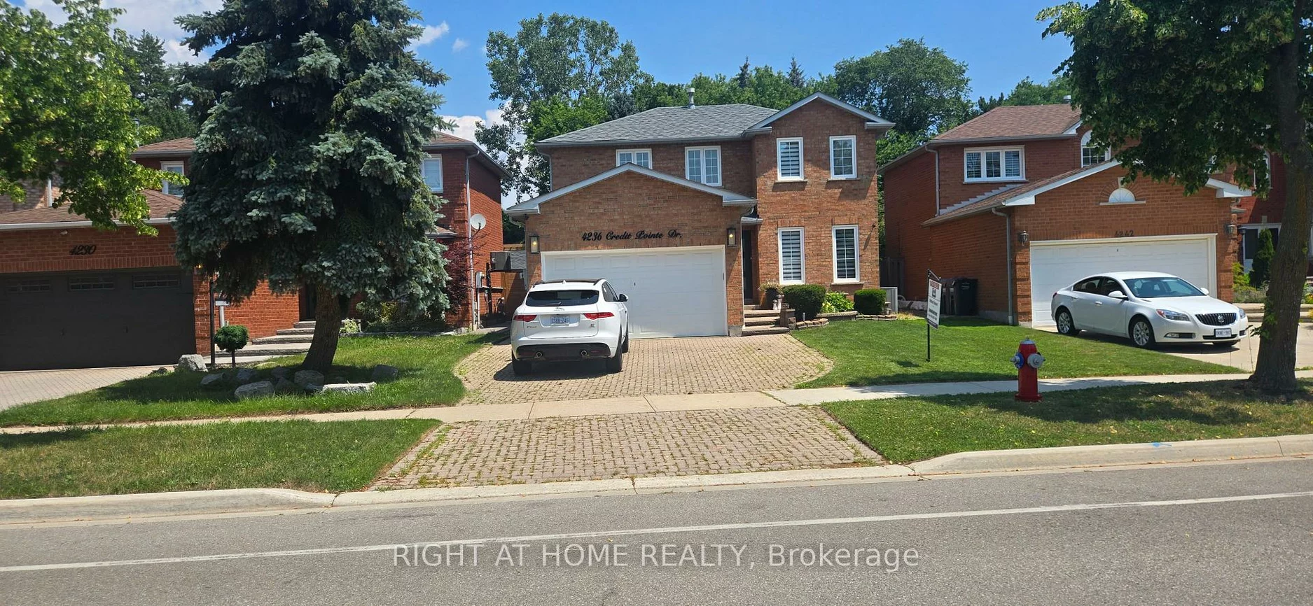 4236, Credit Pointe, East Credit, Mississauga